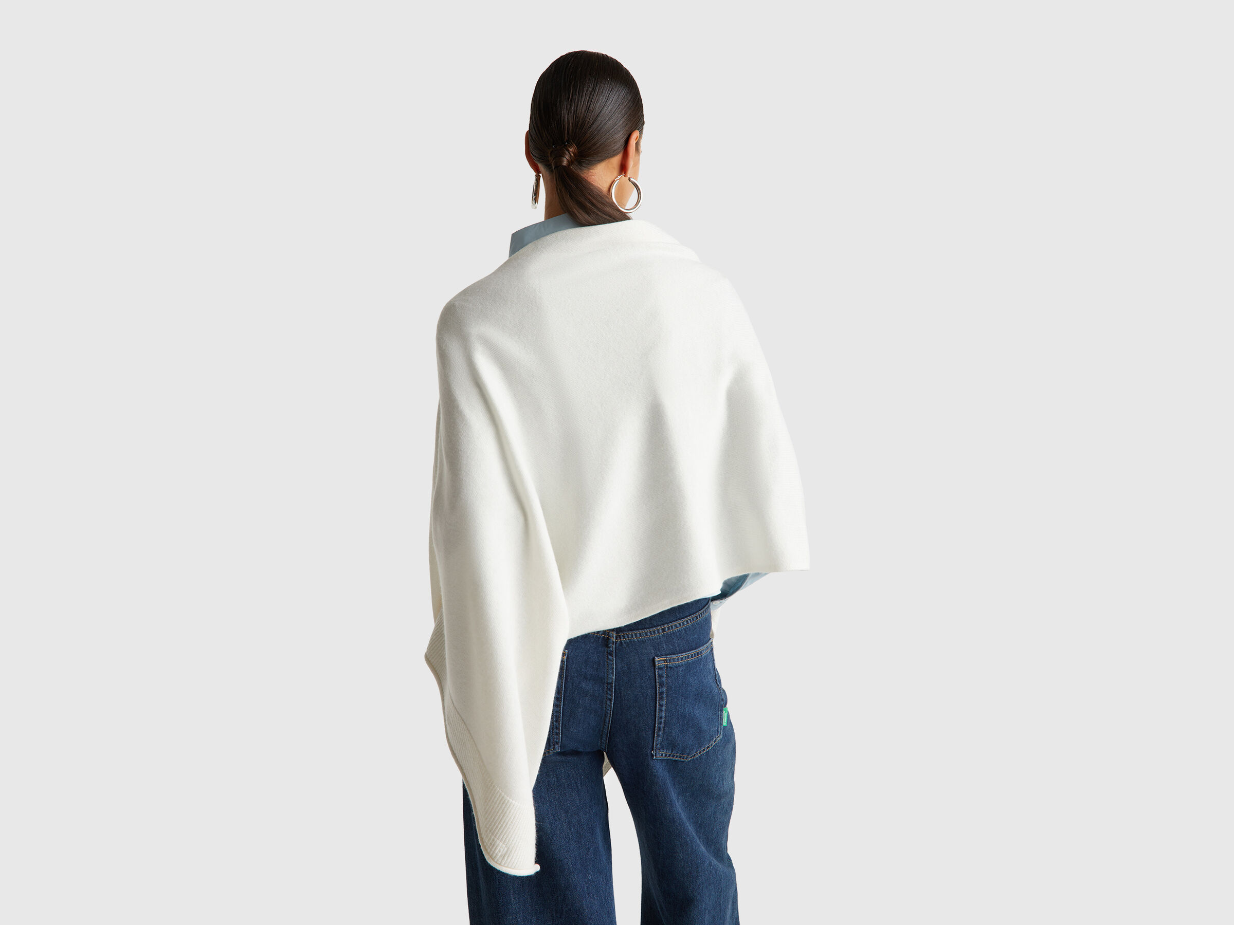 CAPE Women image number 2